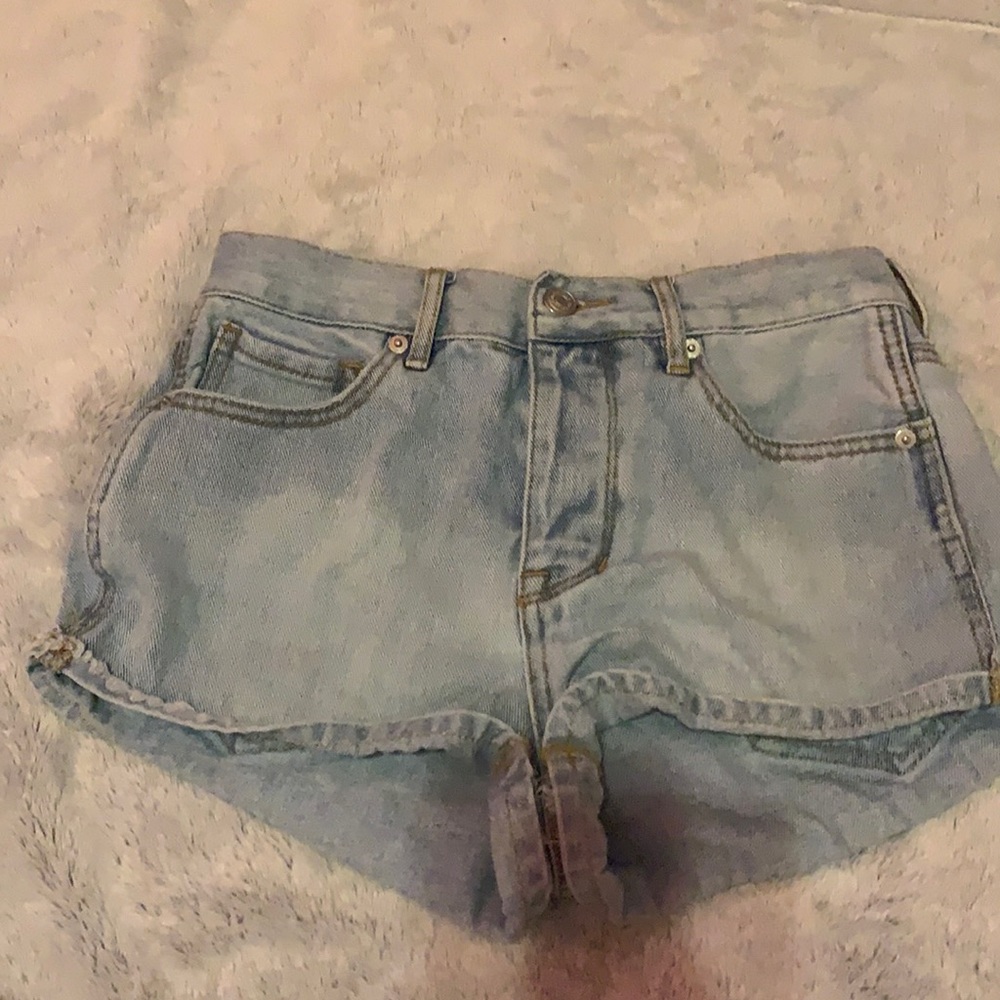 loose shorts